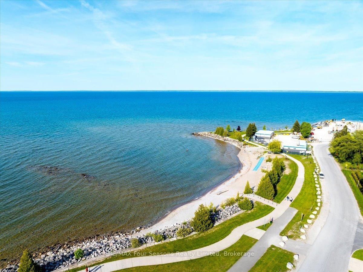98 Huron Street • Collingwood, ON photo 35