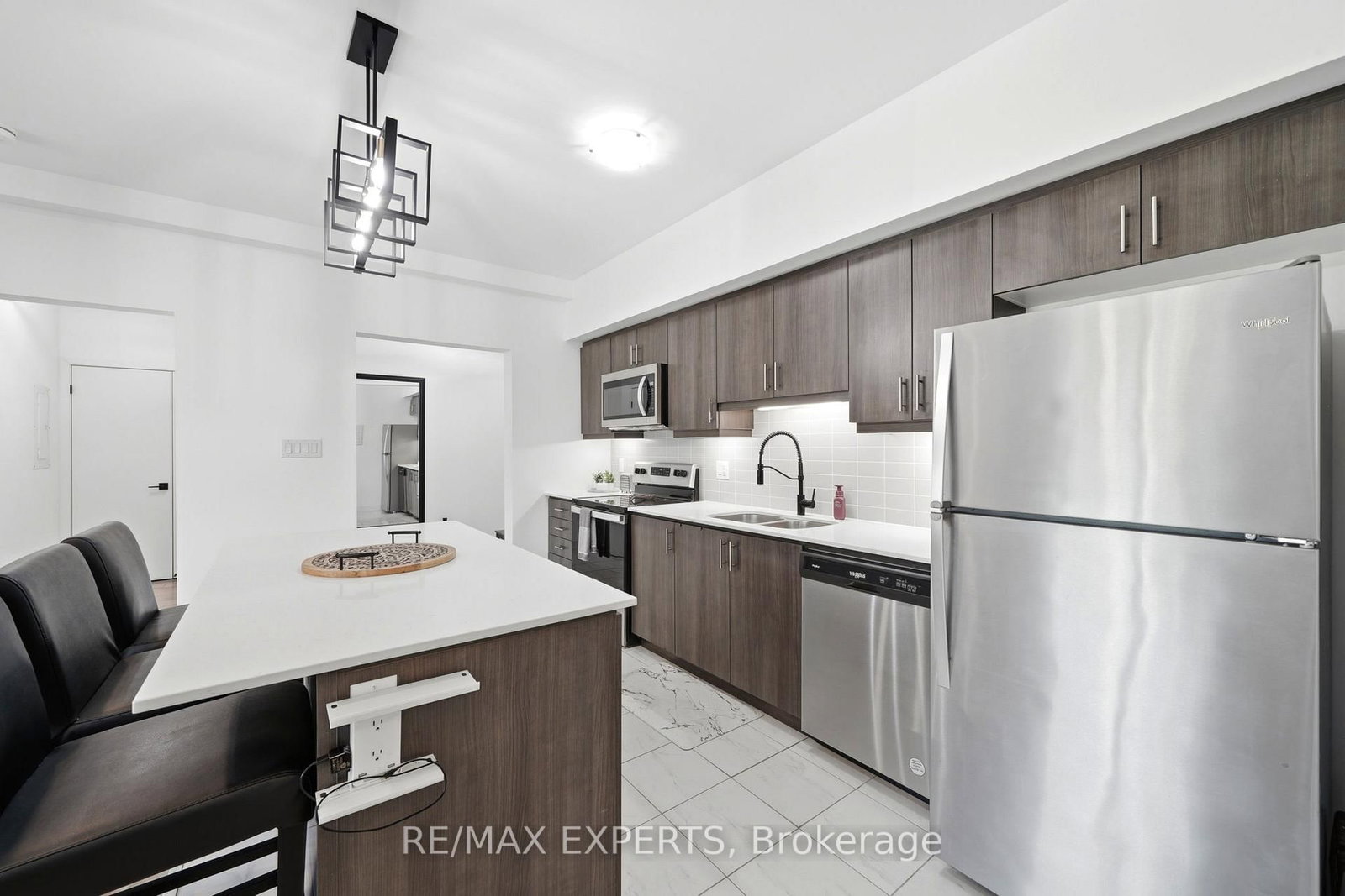 4 Spice Way • #103 • Barrie, ON photo 20