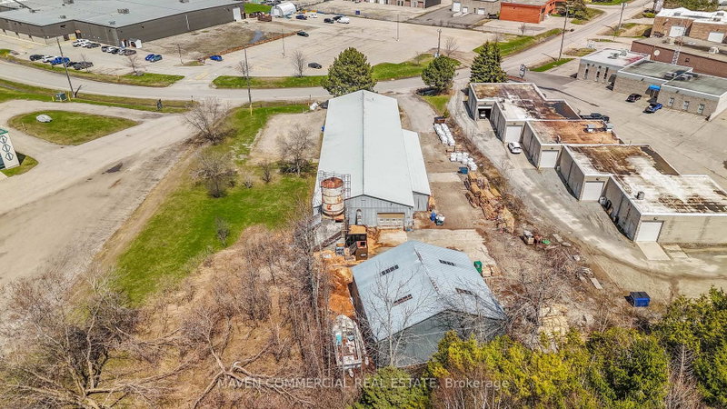 11 Progress Dr photo 4