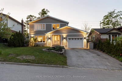 54 Farmingdale Crescent