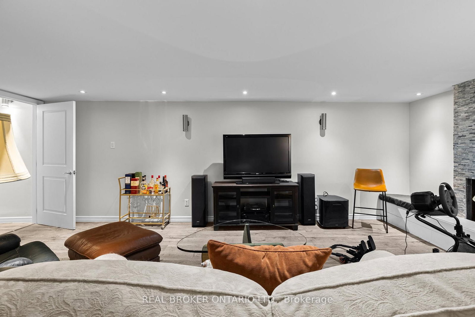 54 Farmingdale Crescent • Barrie, ON photo 28