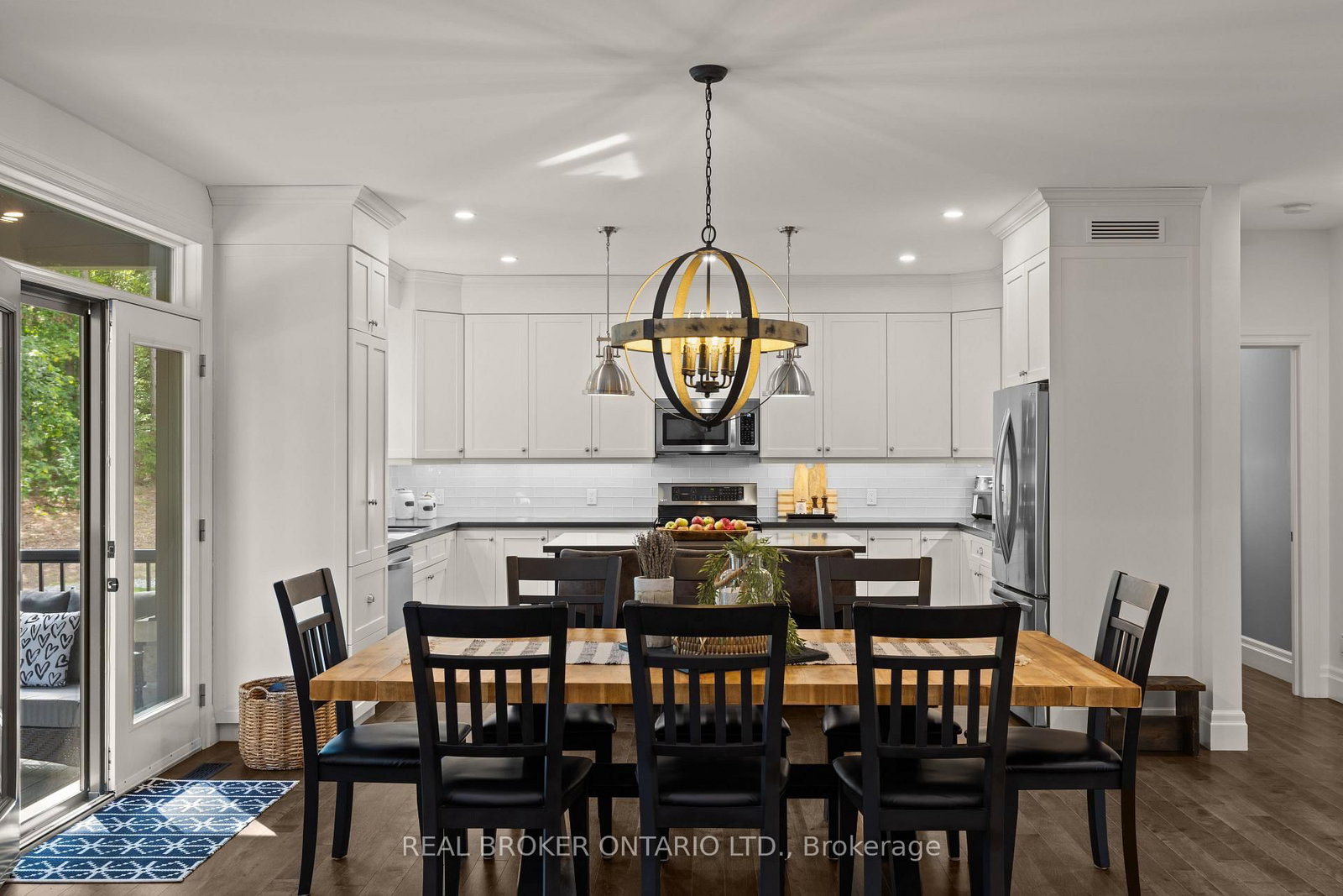 49 Sydenham Trail W • Clearview, ON photo 10