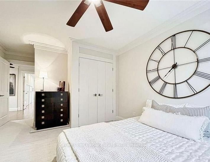 27 BERCZY Street • Barrie, ON photo 25