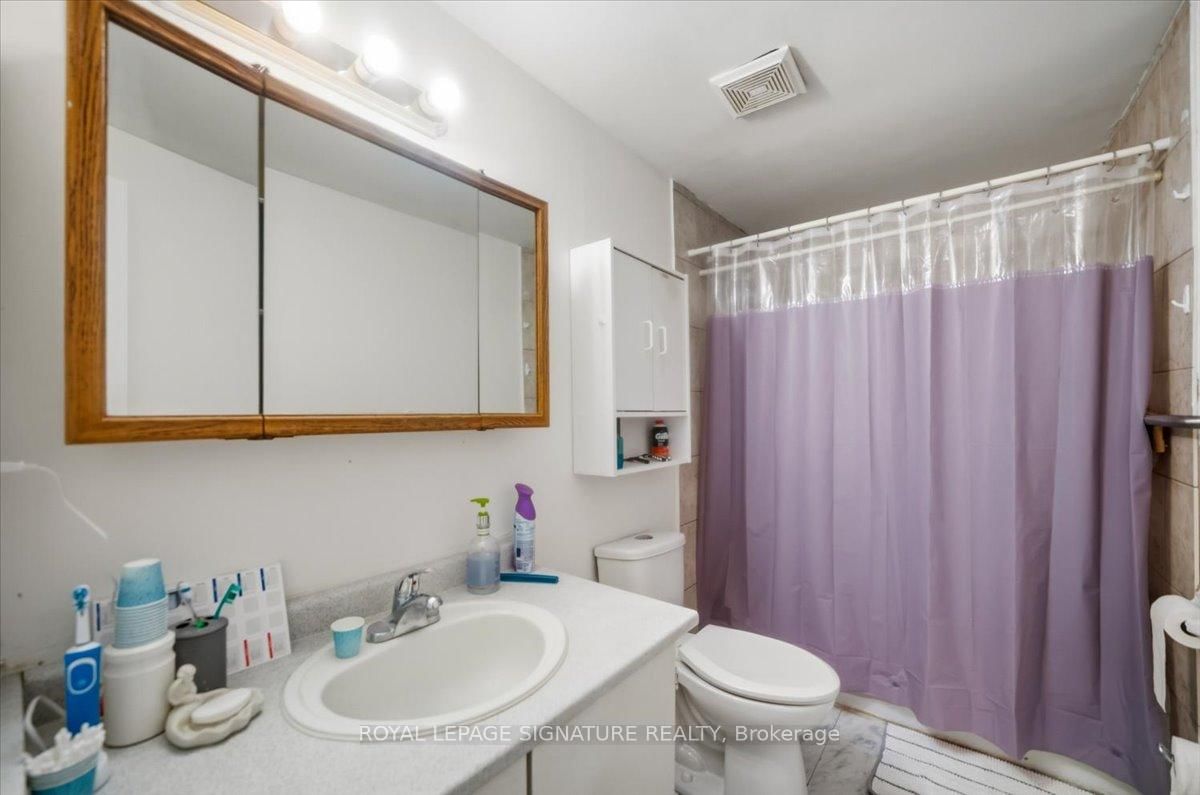 54 Scott Crescent • Barrie, ON photo 16