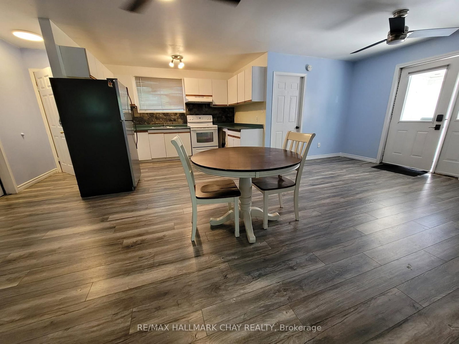 405 FOREST Avenue S • Orillia, ON photo 10