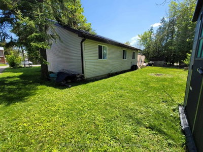 405 FOREST Avenue S • Orillia, ON photo 2