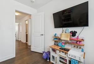 39 Turnberry Lane