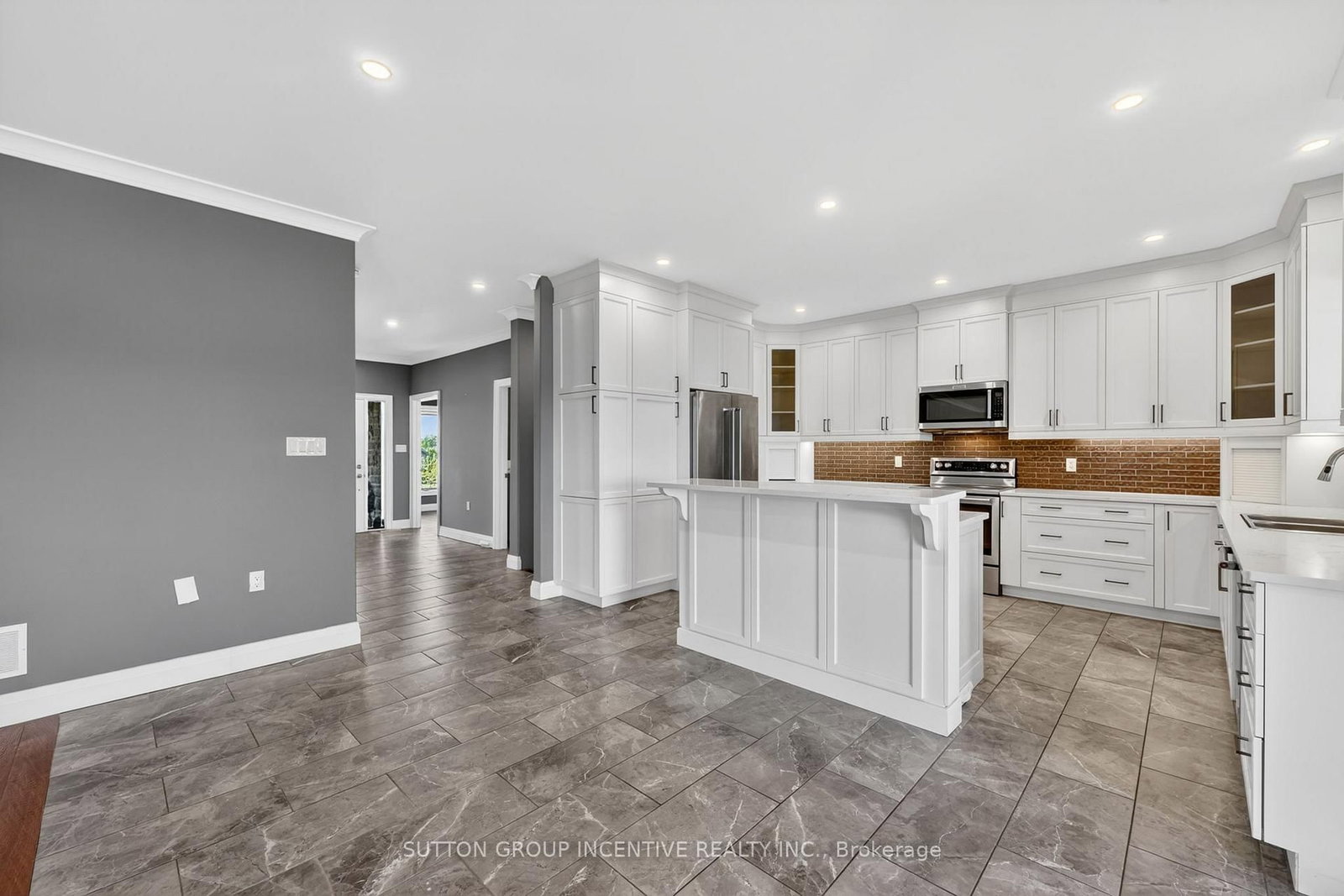 15 Caldwell Drive • Oro-Medonte, ON photo 12