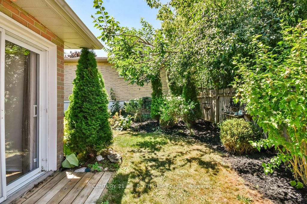 32 Lonsdale Place • Barrie, ON photo 32