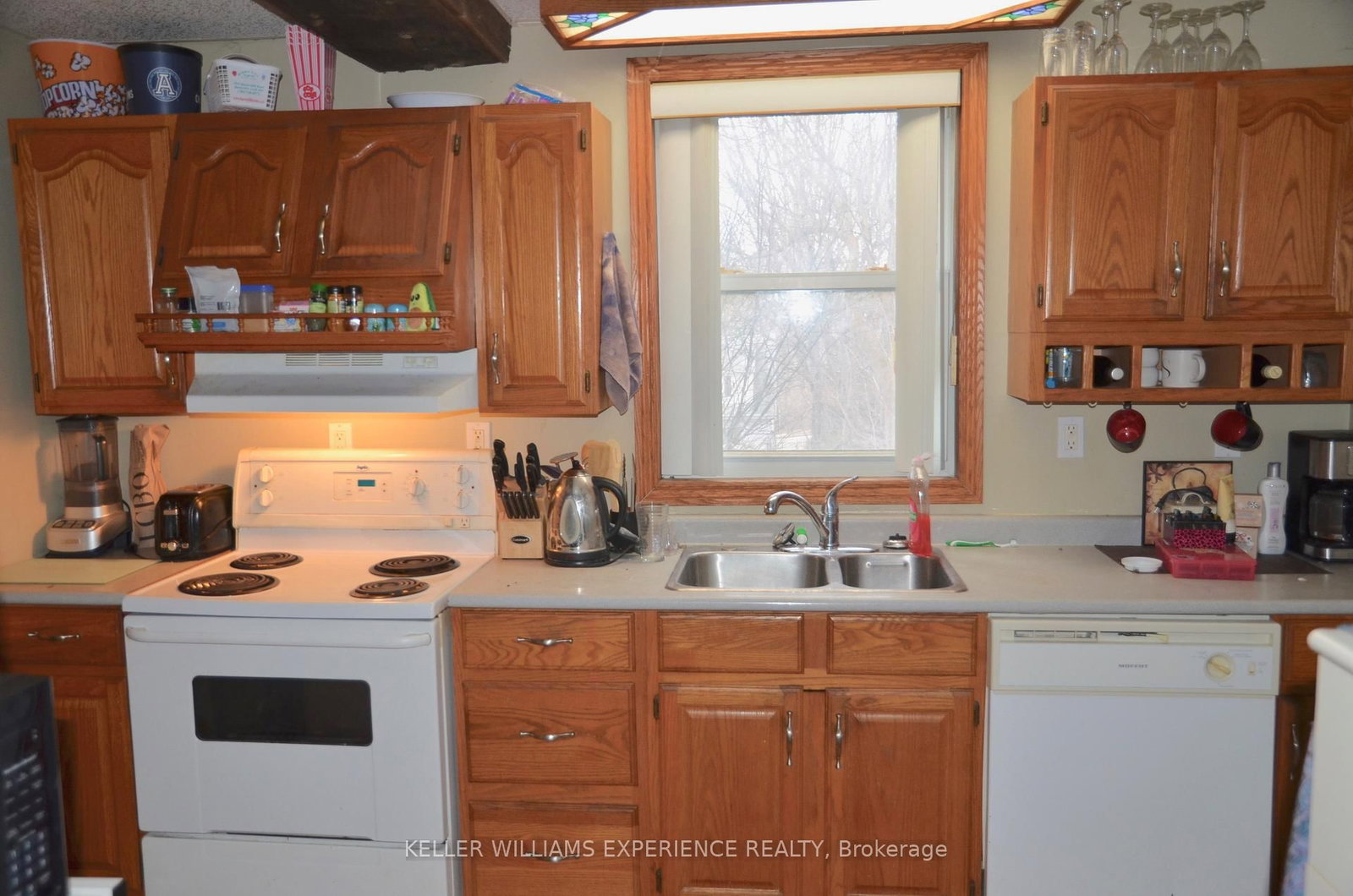 116 Maple Avenue • Barrie, ON photo 10