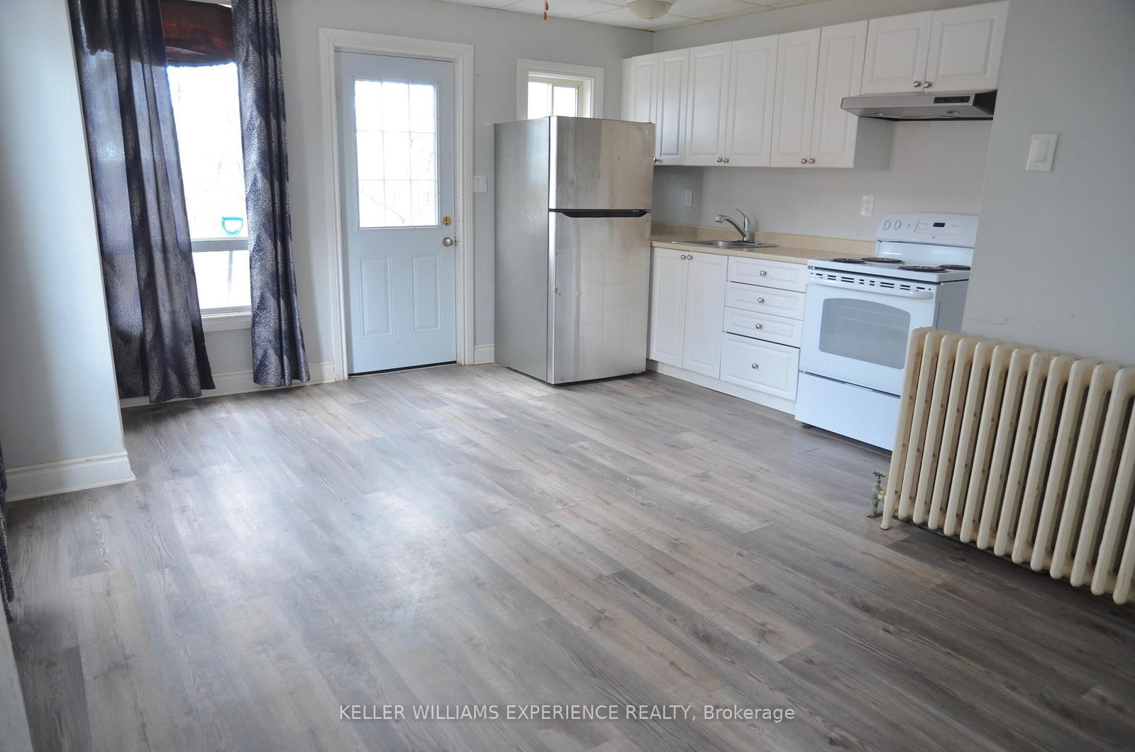 116 Maple Avenue • Barrie, ON photo 12