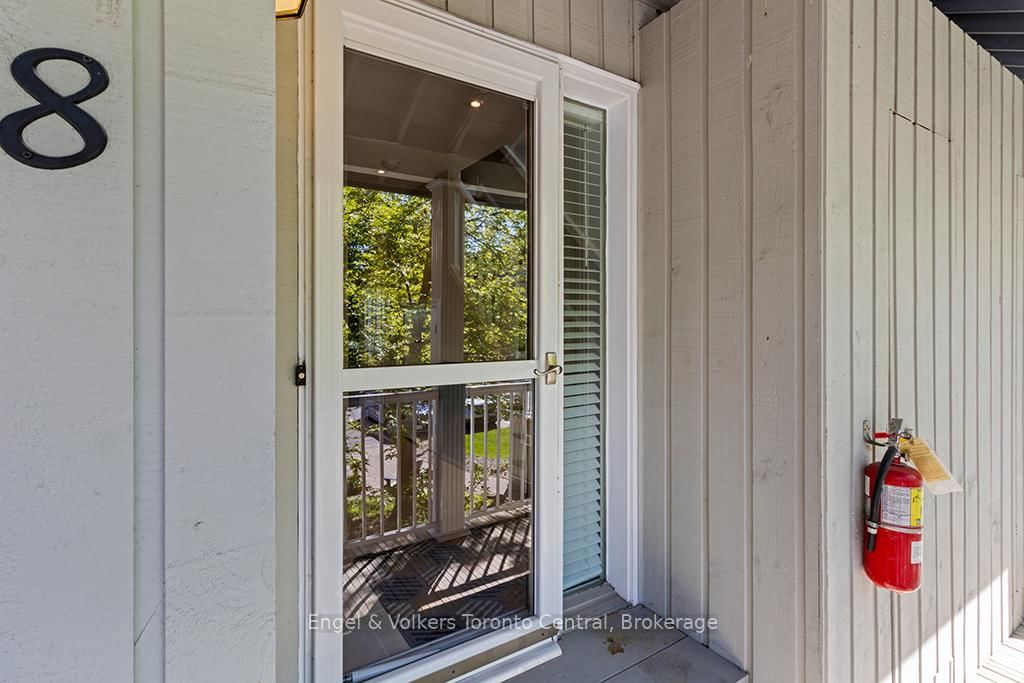 2 Rambling Way, Unit 8