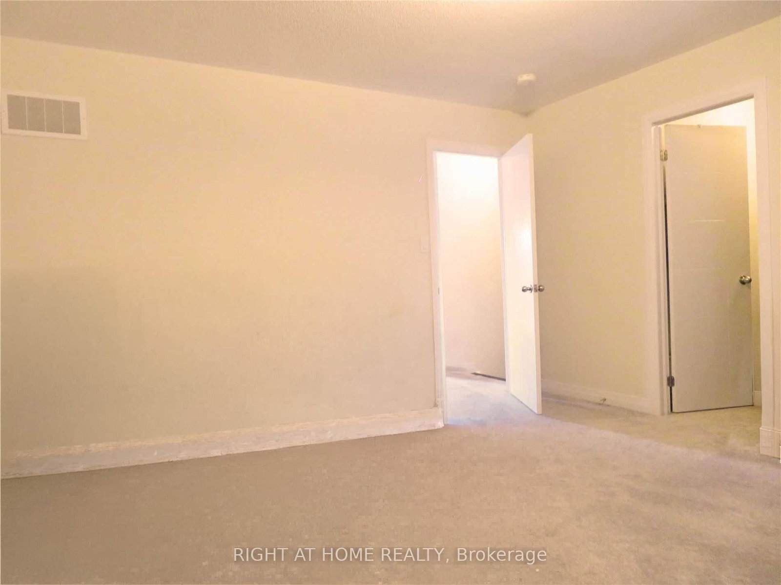 37 Bedford Estates Crescent • Barrie, ON photo 10