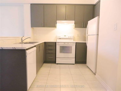 37 Bedford Estates Crescent • Barrie, ON photo 6