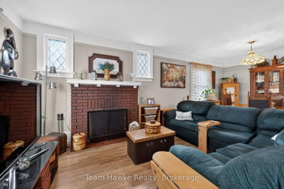 443 Elizabeth Street • Midland, ON photo 4