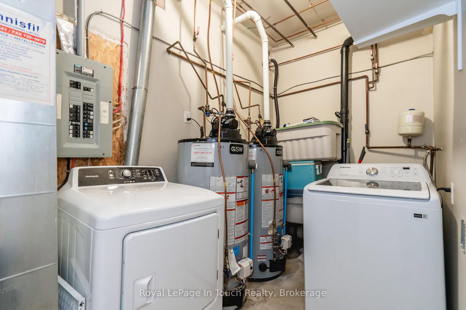 679 Montreal Street • Midland, ON photo 18