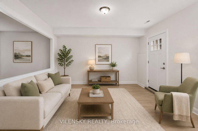 99 Sophia Street W