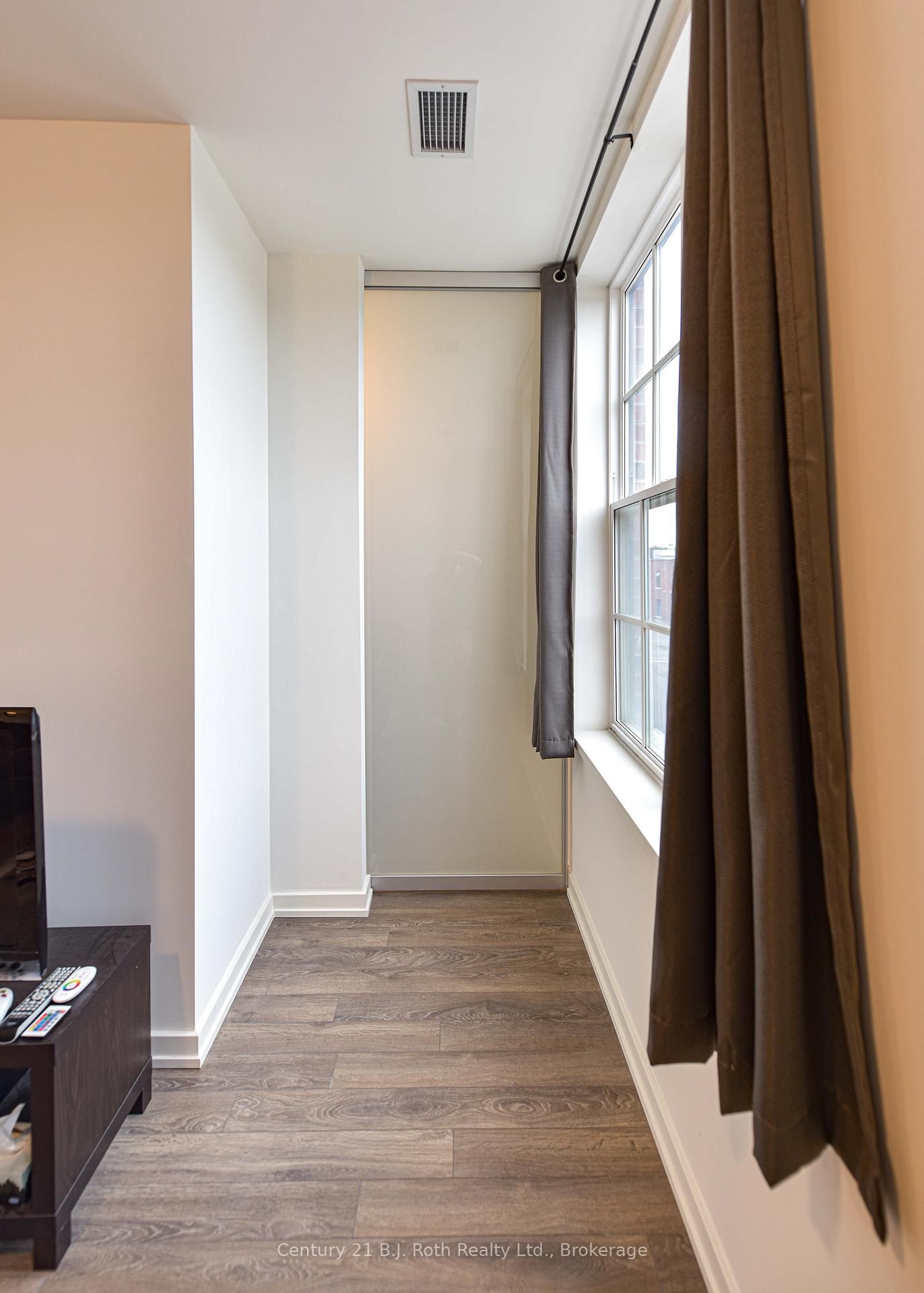 21 MATCHEDASH Street S • #212 • Orillia, ON photo 17