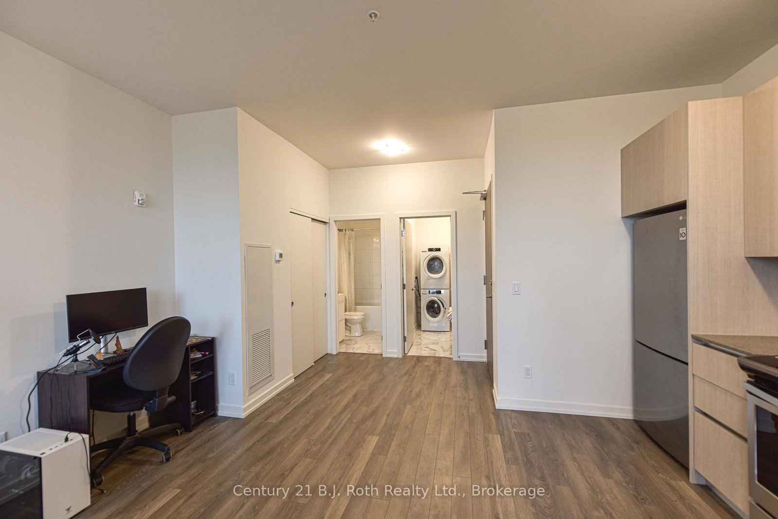 21 MATCHEDASH Street S • #212 • Orillia, ON photo 5