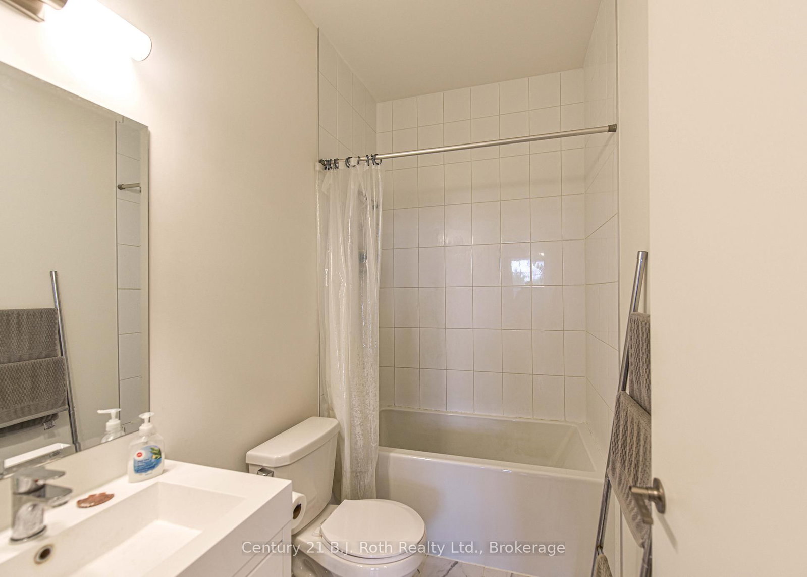 21 MATCHEDASH Street S • #212 • Orillia, ON photo 9