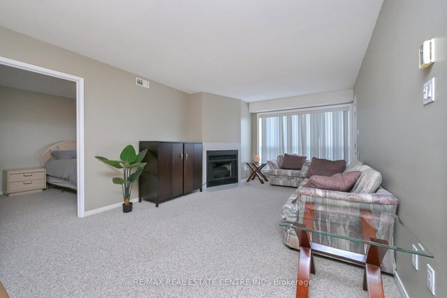 409 - 120 Bell Farm Road