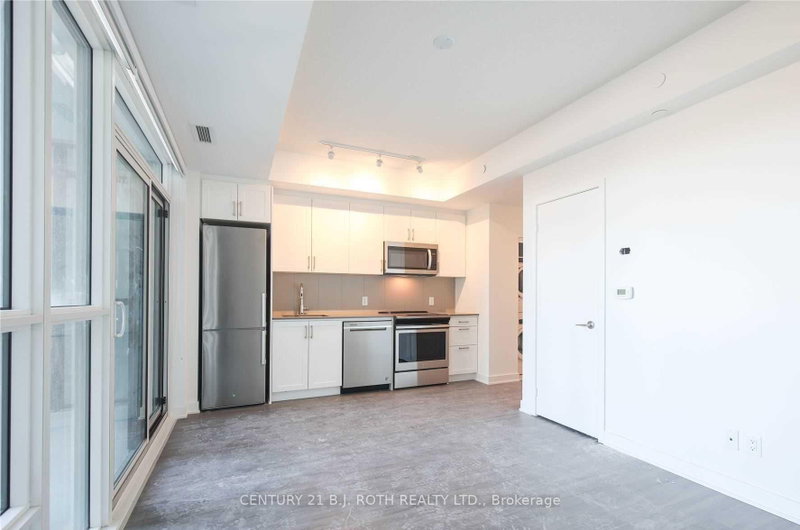 201 - 681 Yonge Street N
