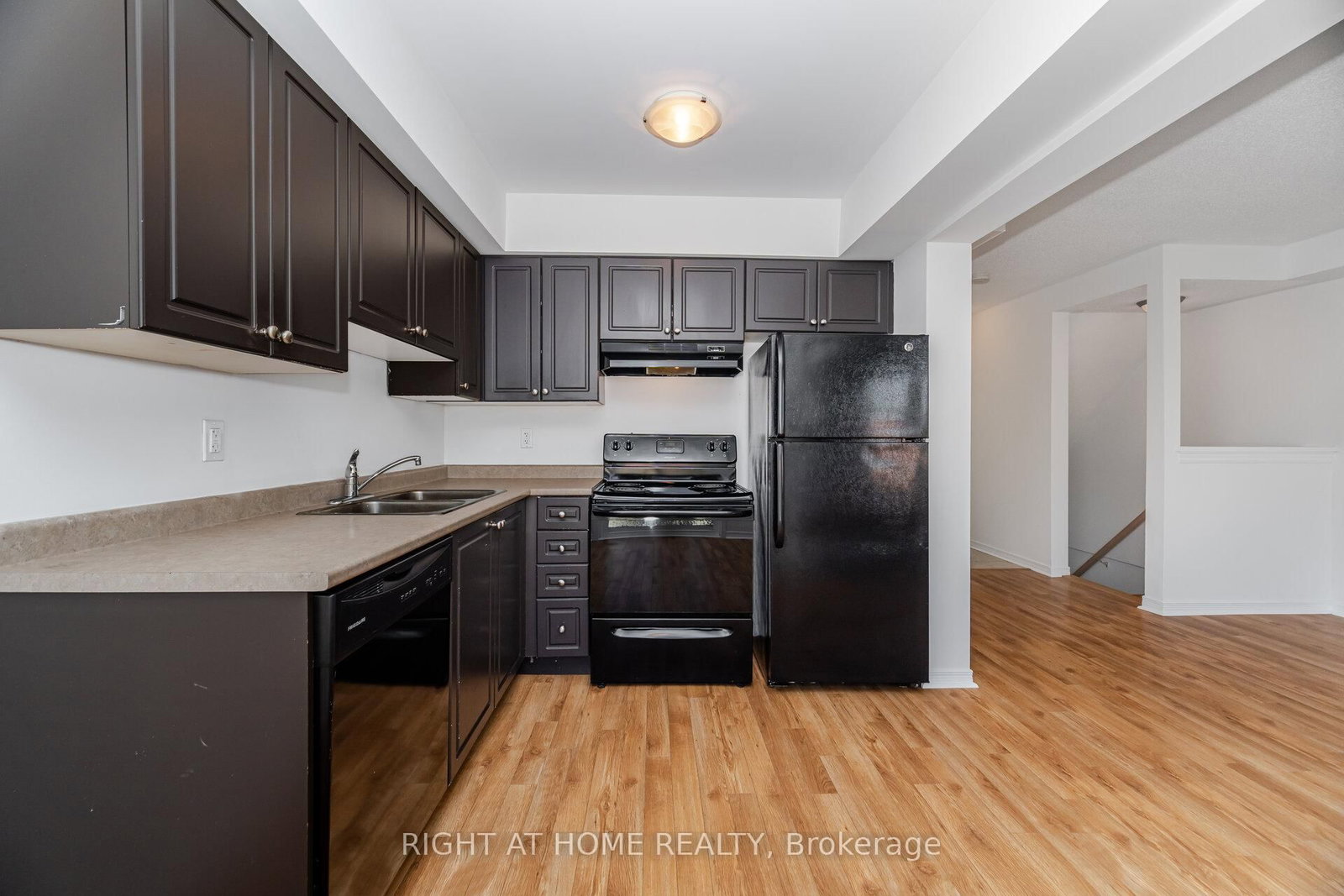 23 Peartree Court • Barrie, ON photo 14