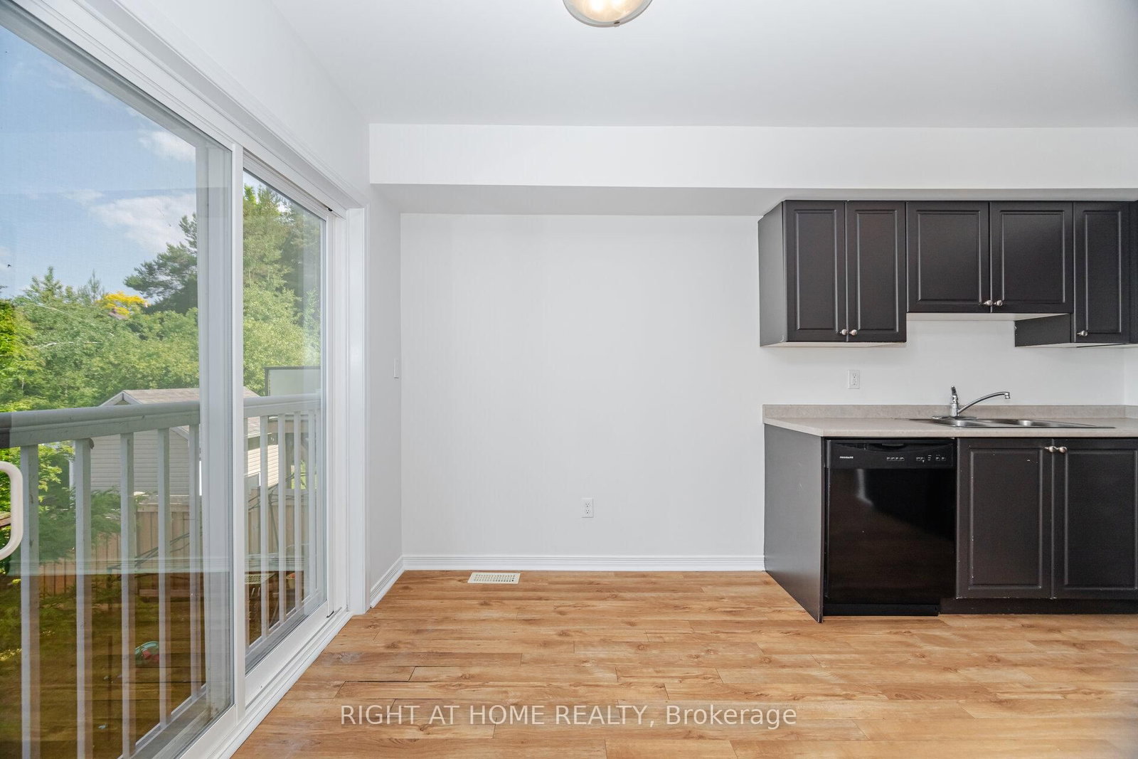 23 Peartree Court • Barrie, ON photo 17