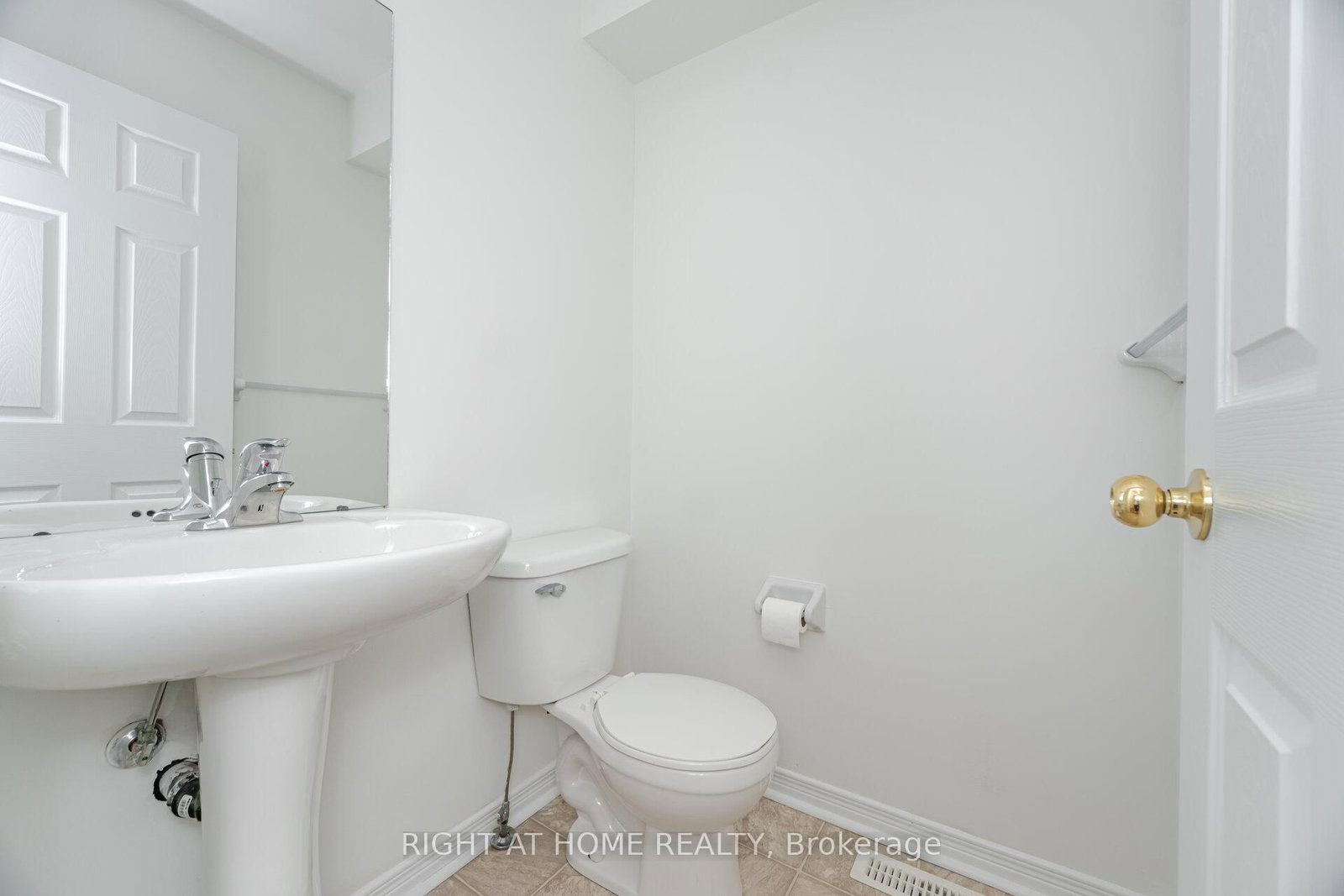 23 Peartree Court • Barrie, ON photo 19