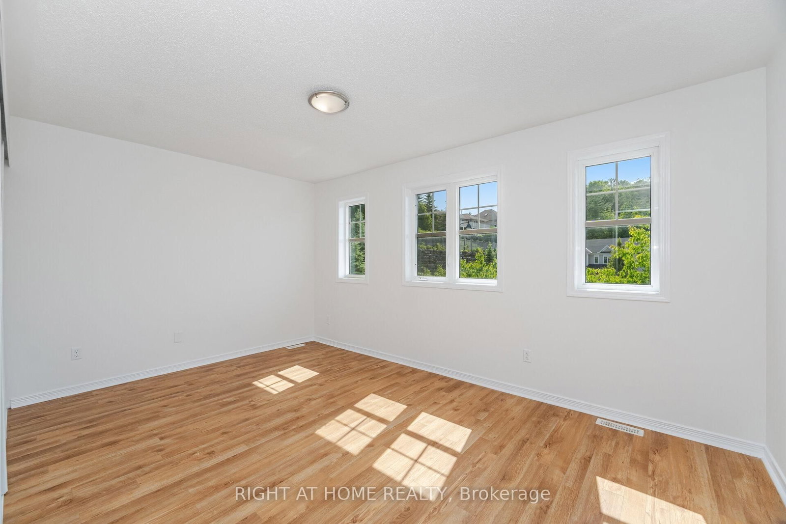23 Peartree Court • Barrie, ON photo 24