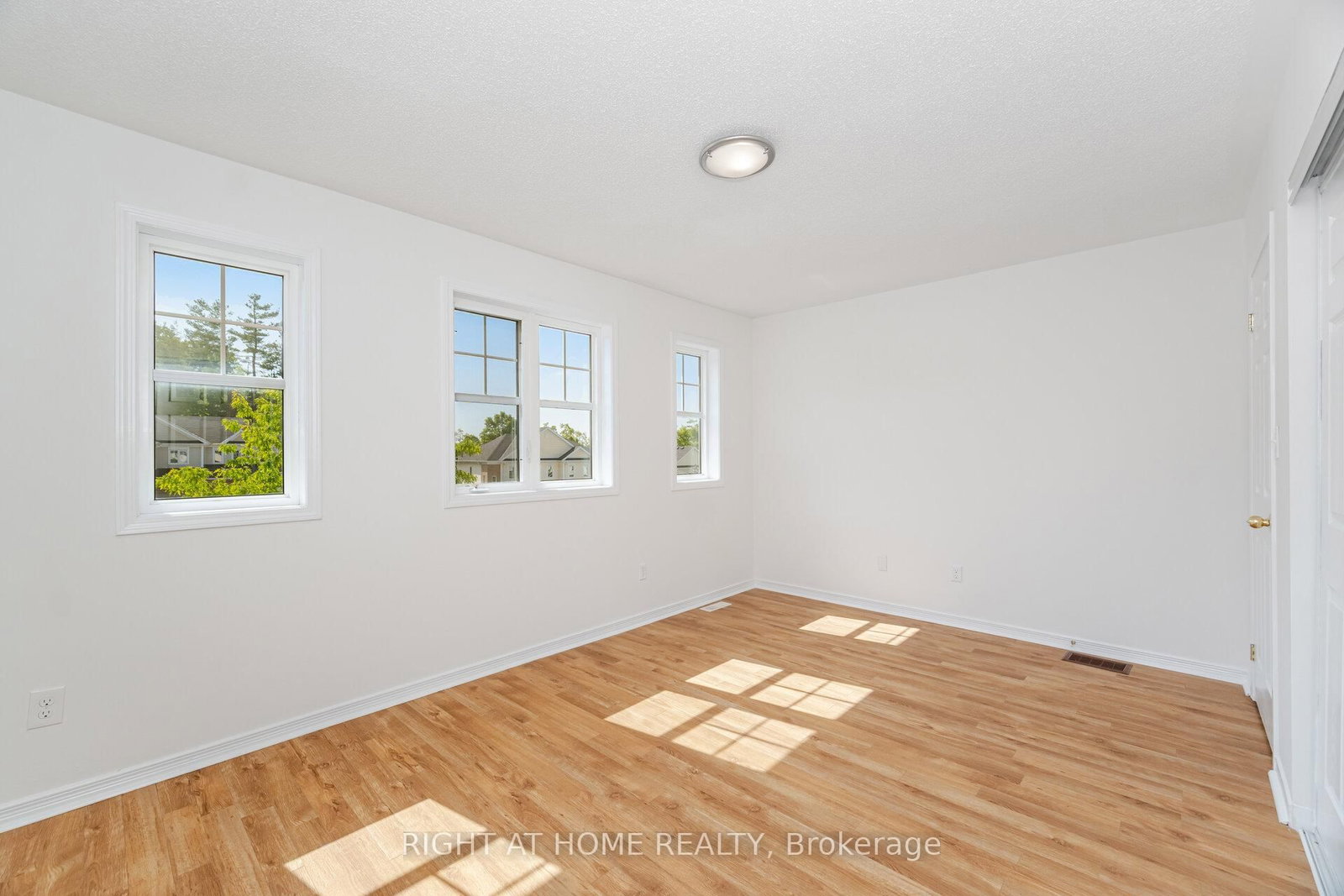 23 Peartree Court • Barrie, ON photo 25