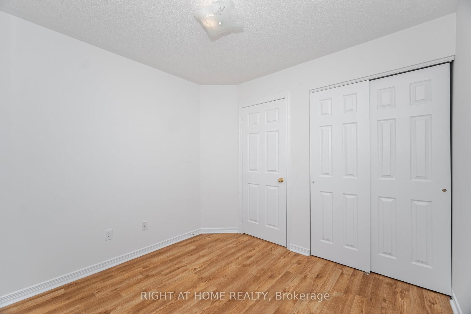 23 Peartree Court • Barrie, ON photo 27