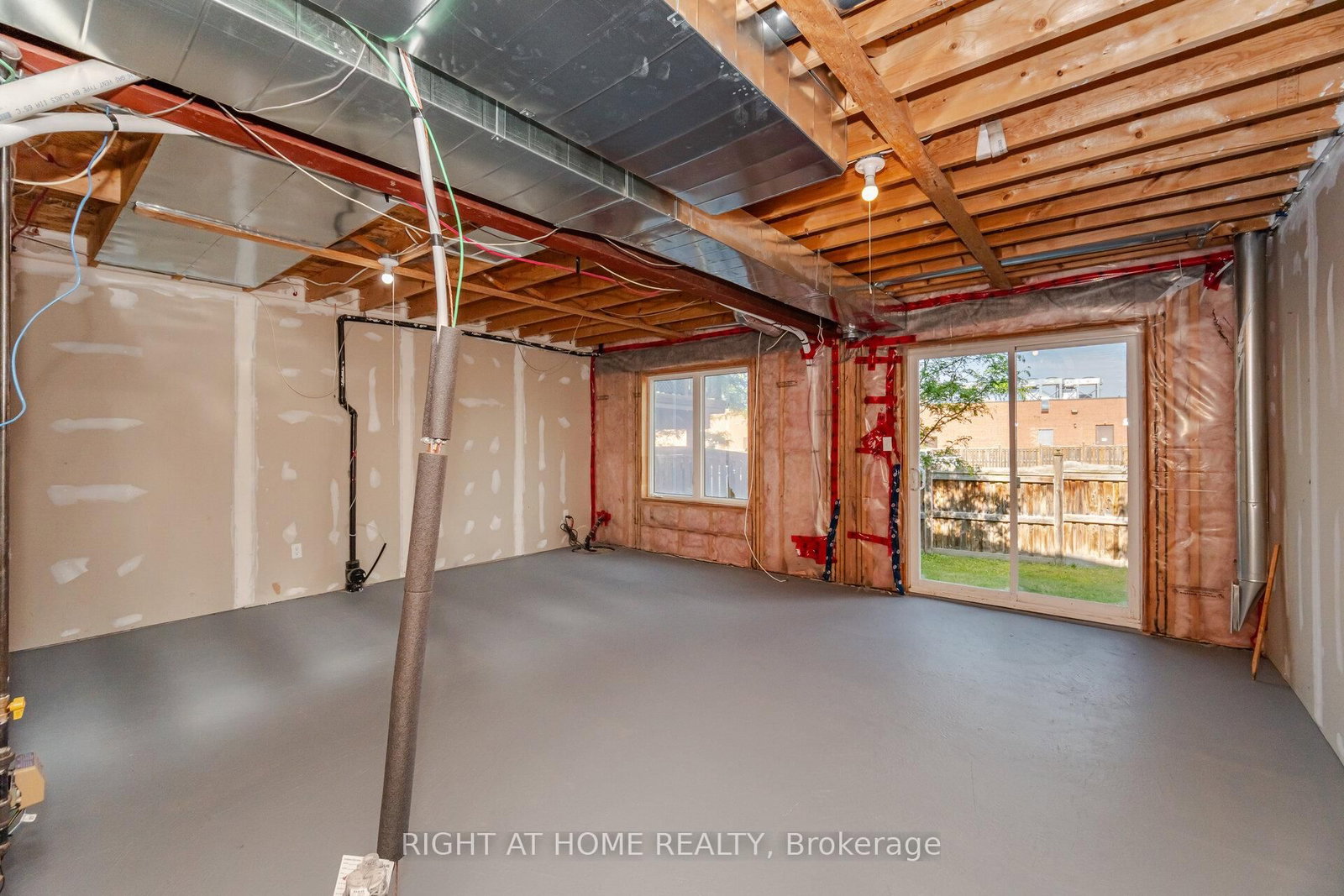 23 Peartree Court • Barrie, ON photo 33