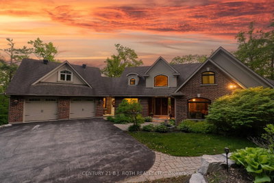 1 PIERCE Court • Springwater, ON photo 3