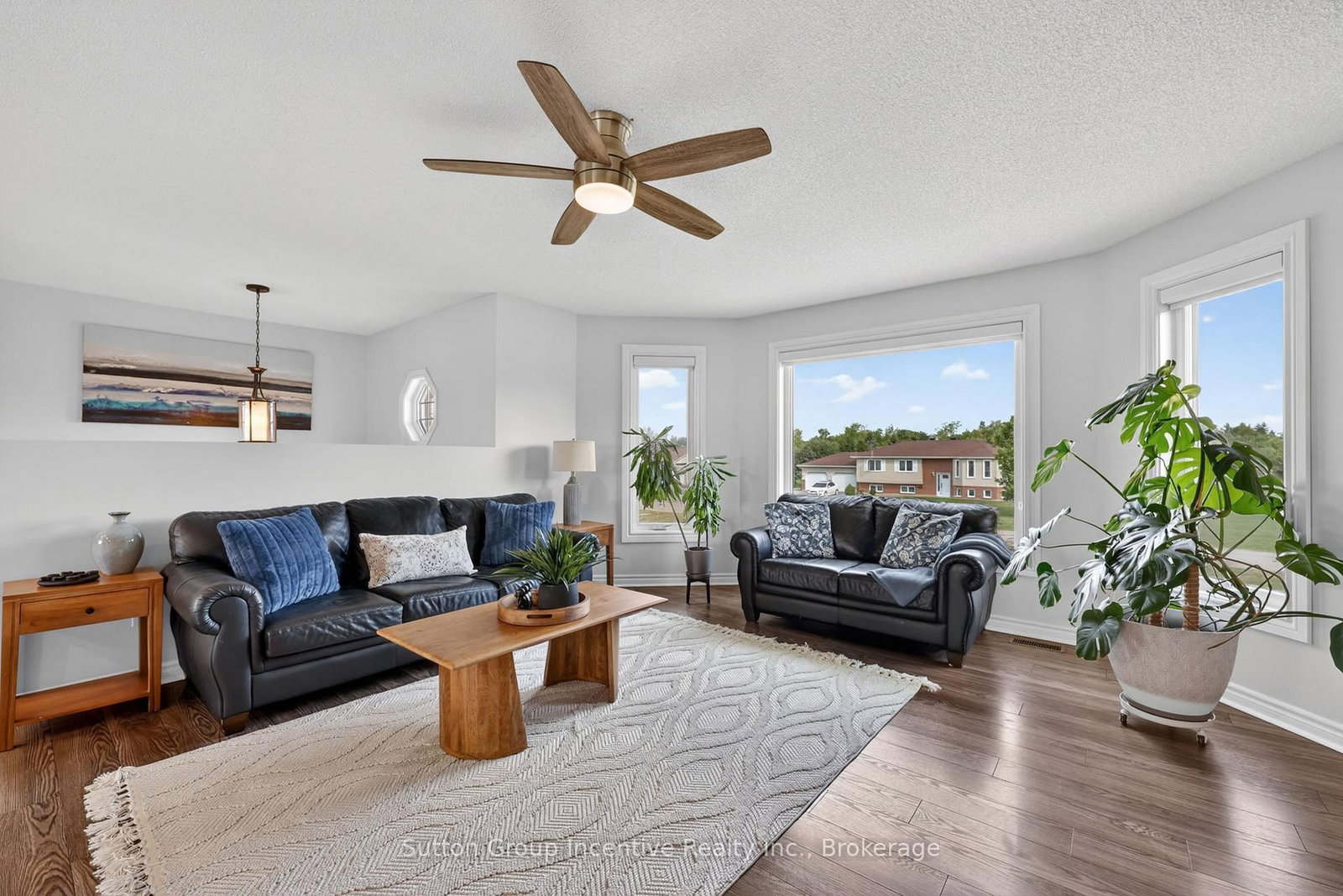 5 Marl Creek Drive • Springwater, ON photo 10