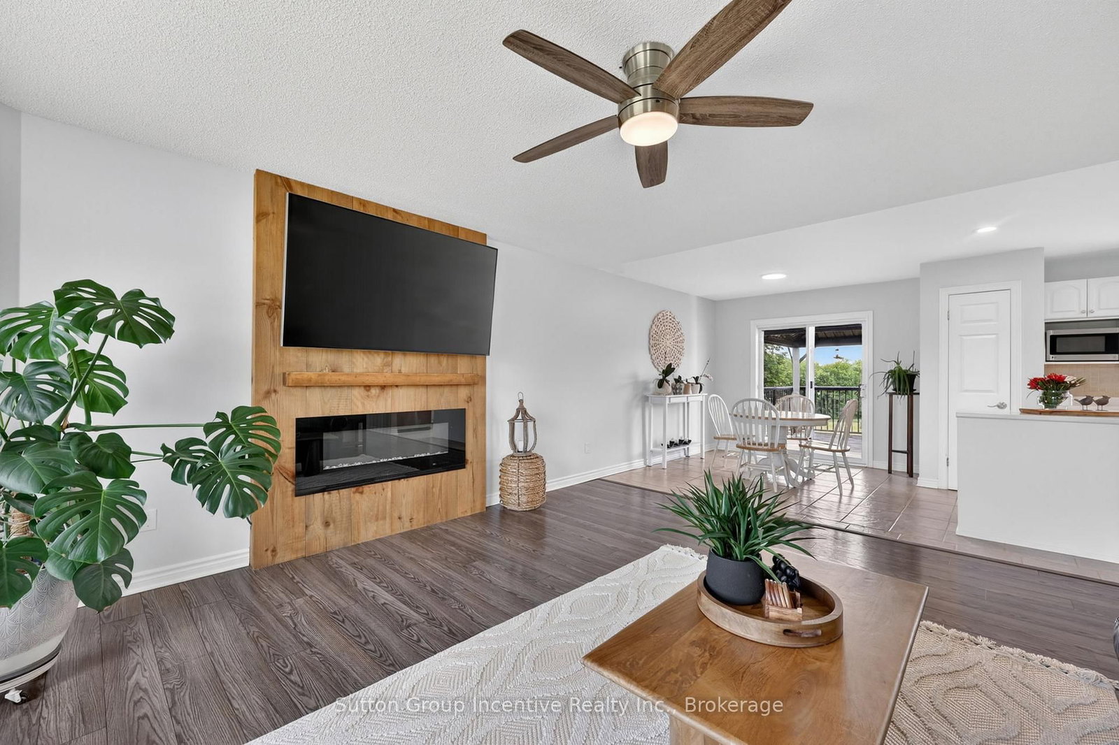5 Marl Creek Drive • Springwater, ON photo 12