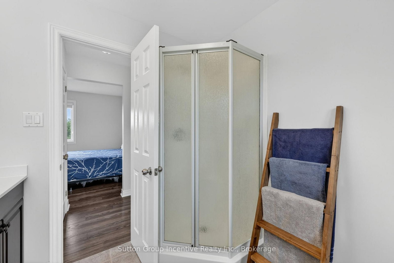 5 Marl Creek Drive • Springwater, ON photo 23