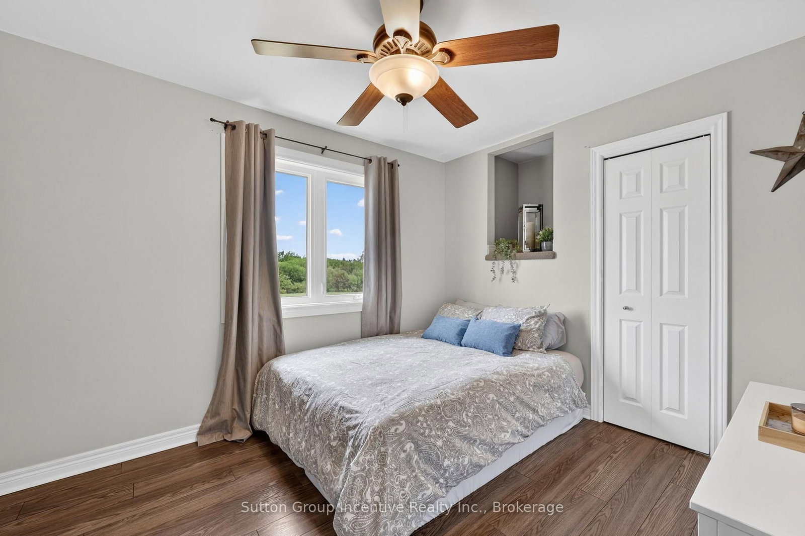5 Marl Creek Drive • Springwater, ON photo 25
