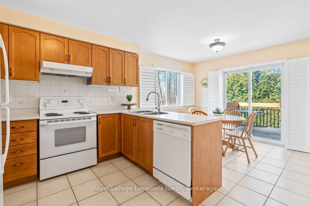 83 White Elm Road • Barrie, ON photo 9