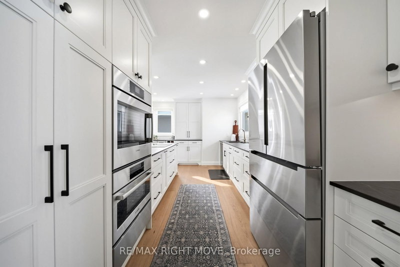 205 - 585 Atherley Road