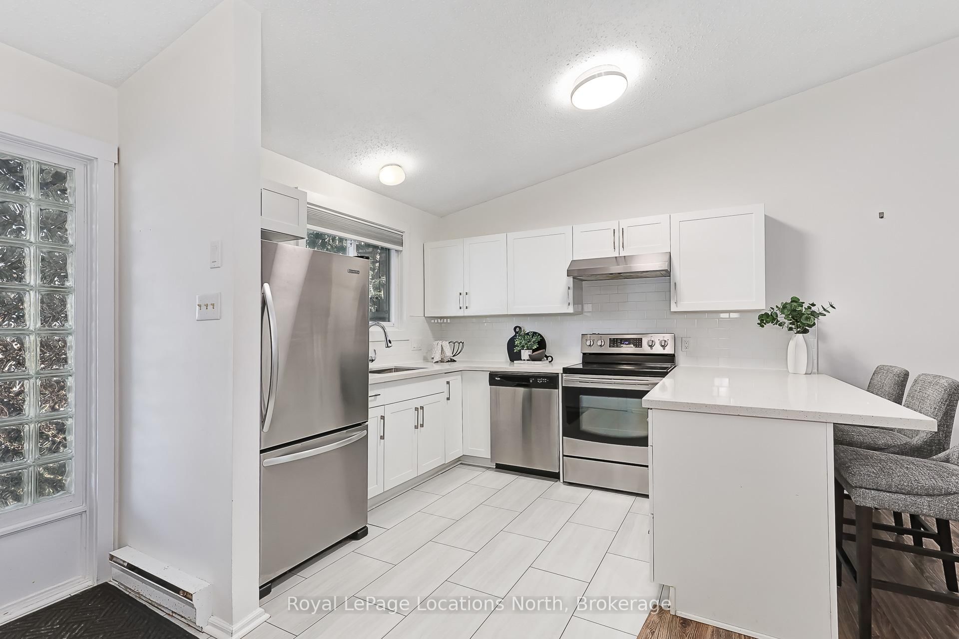 5 DAWSON Drive, Unit # 338