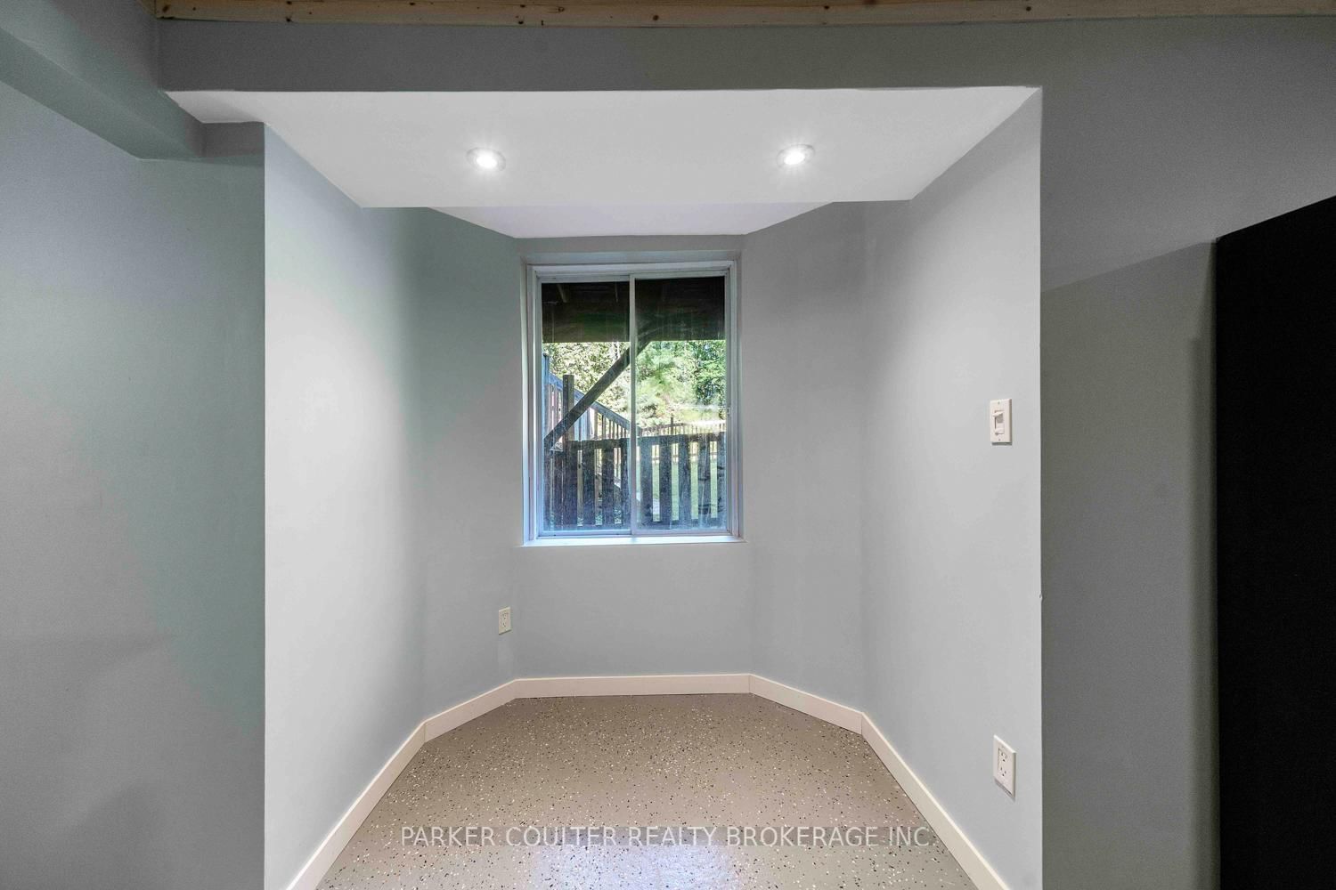 Listing Image 37