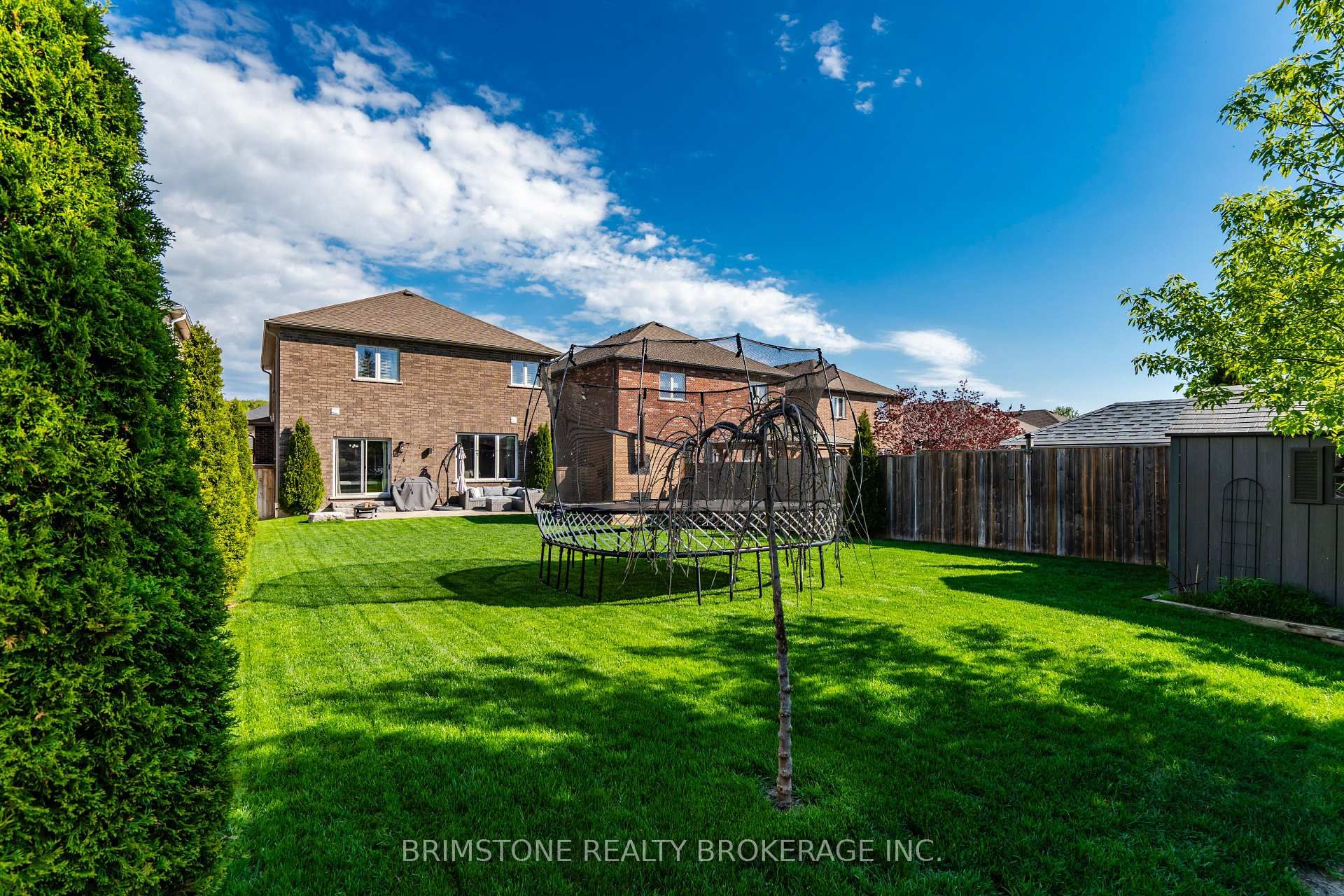 15 Lowry Court