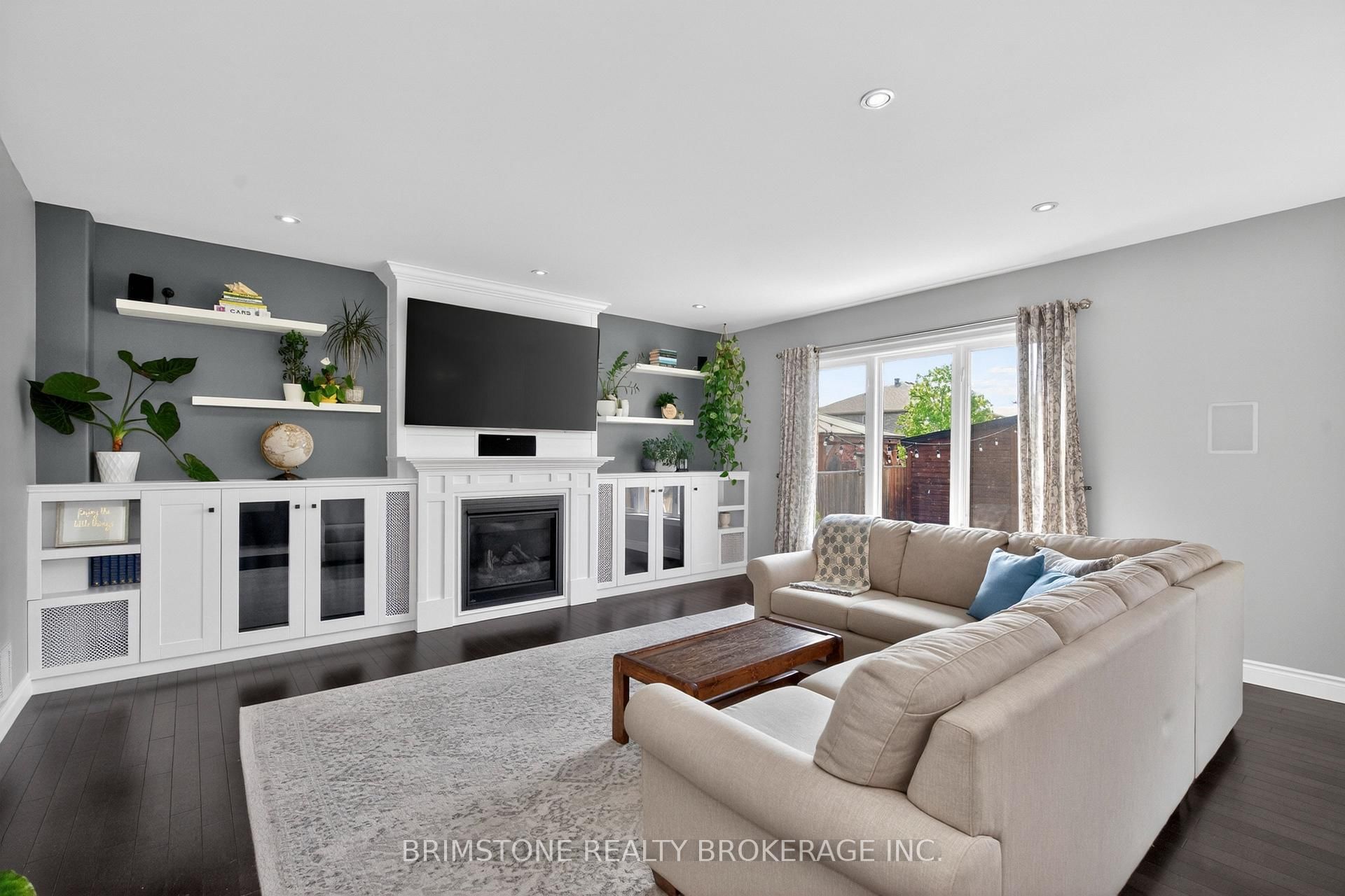 15 Lowry Court