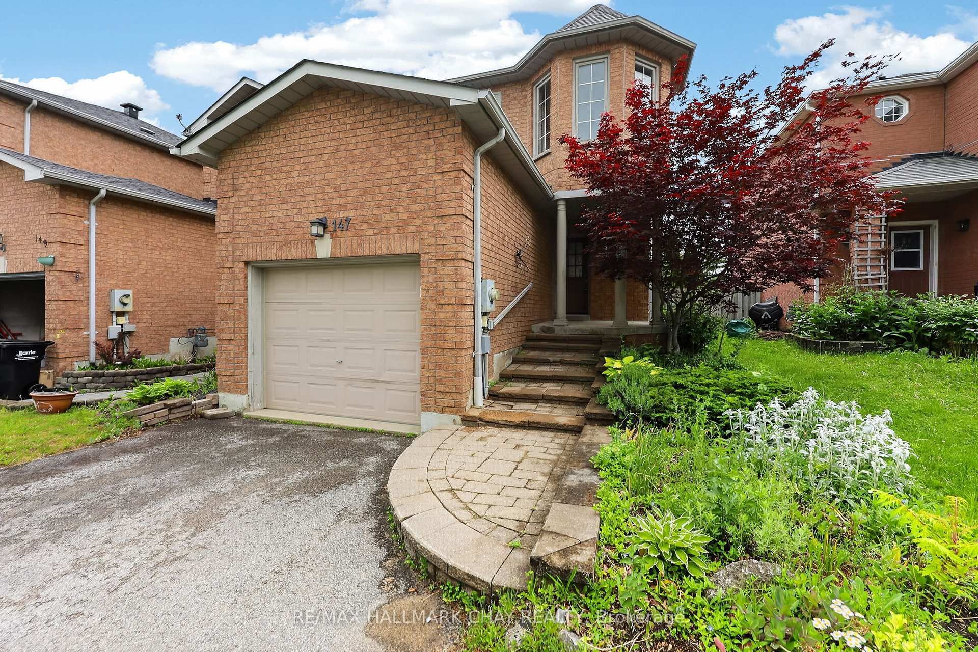 147 Bruce Crescent