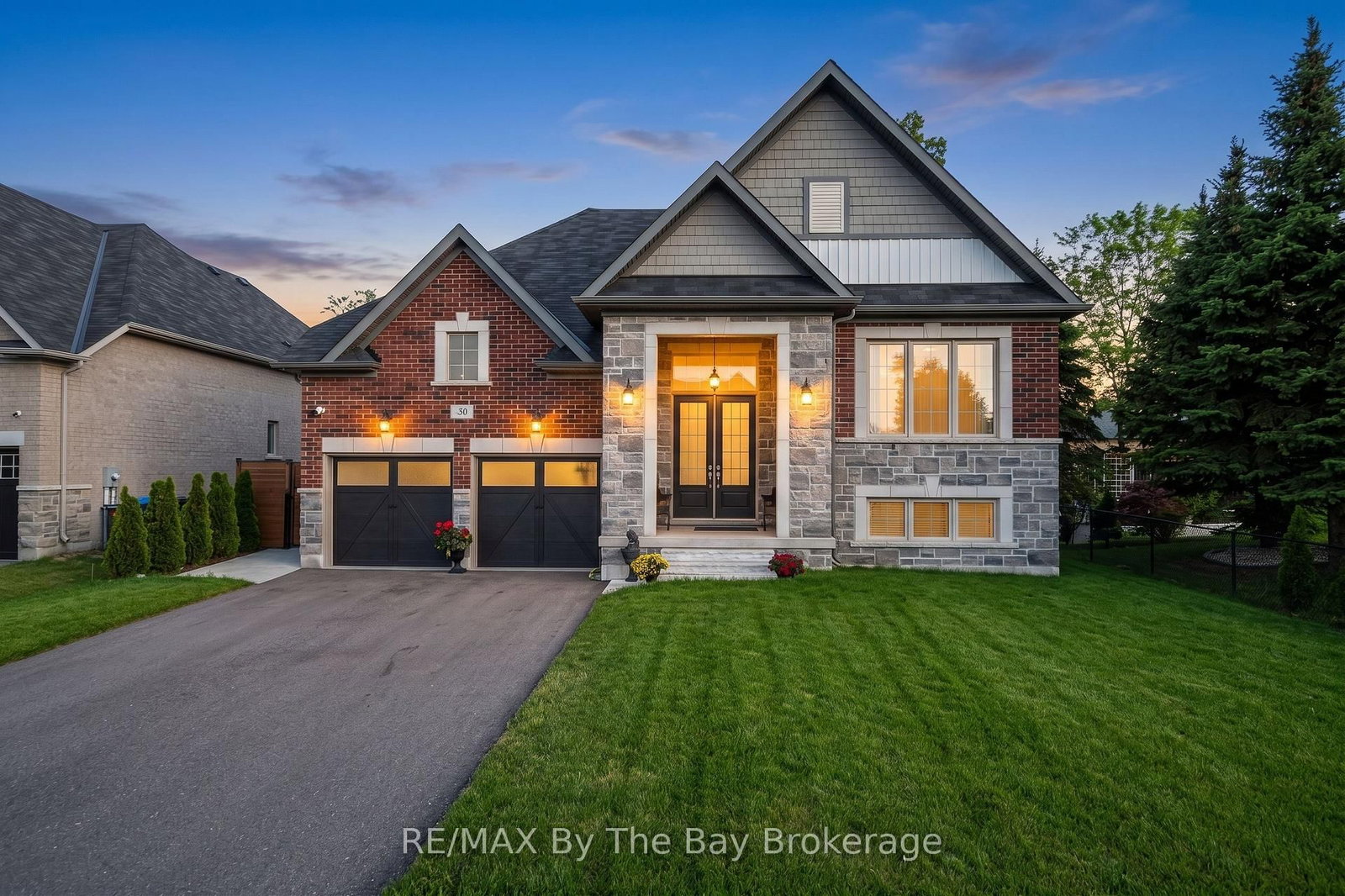 43 Fawndale Crescent • Wasaga Beach, ON photo 1
