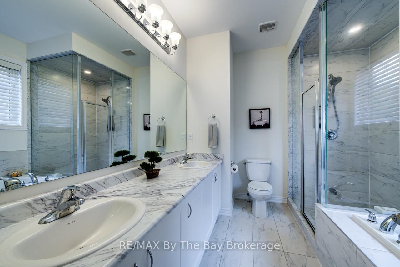 43 Fawndale Crescent • Wasaga Beach, ON photo 12