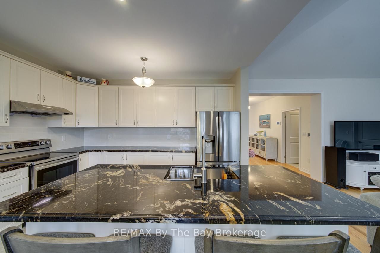 43 Fawndale Crescent • Wasaga Beach, ON photo 20