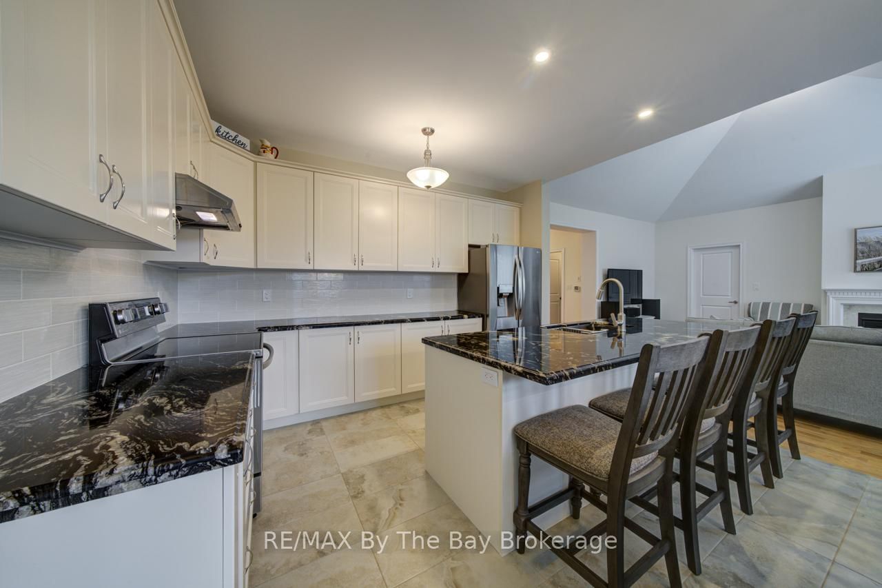 43 Fawndale Crescent • Wasaga Beach, ON photo 21
