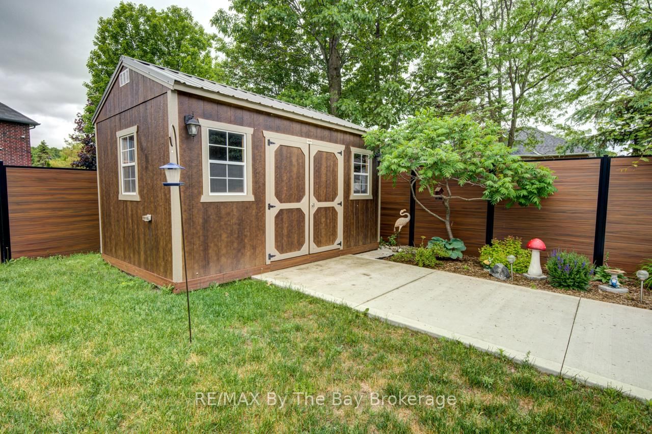 43 Fawndale Crescent • Wasaga Beach, ON photo 42